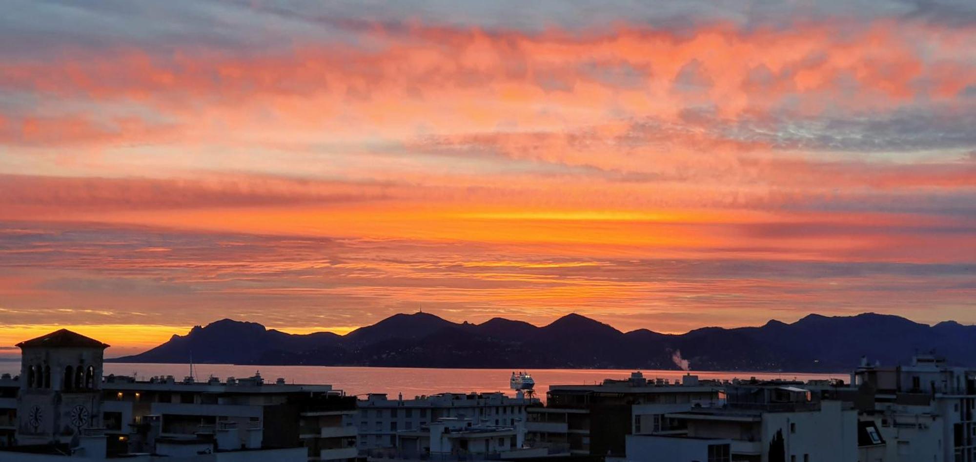 Villa Sur Le Toit - Vue Mer Exceptionnelle 戛纳 外观 照片